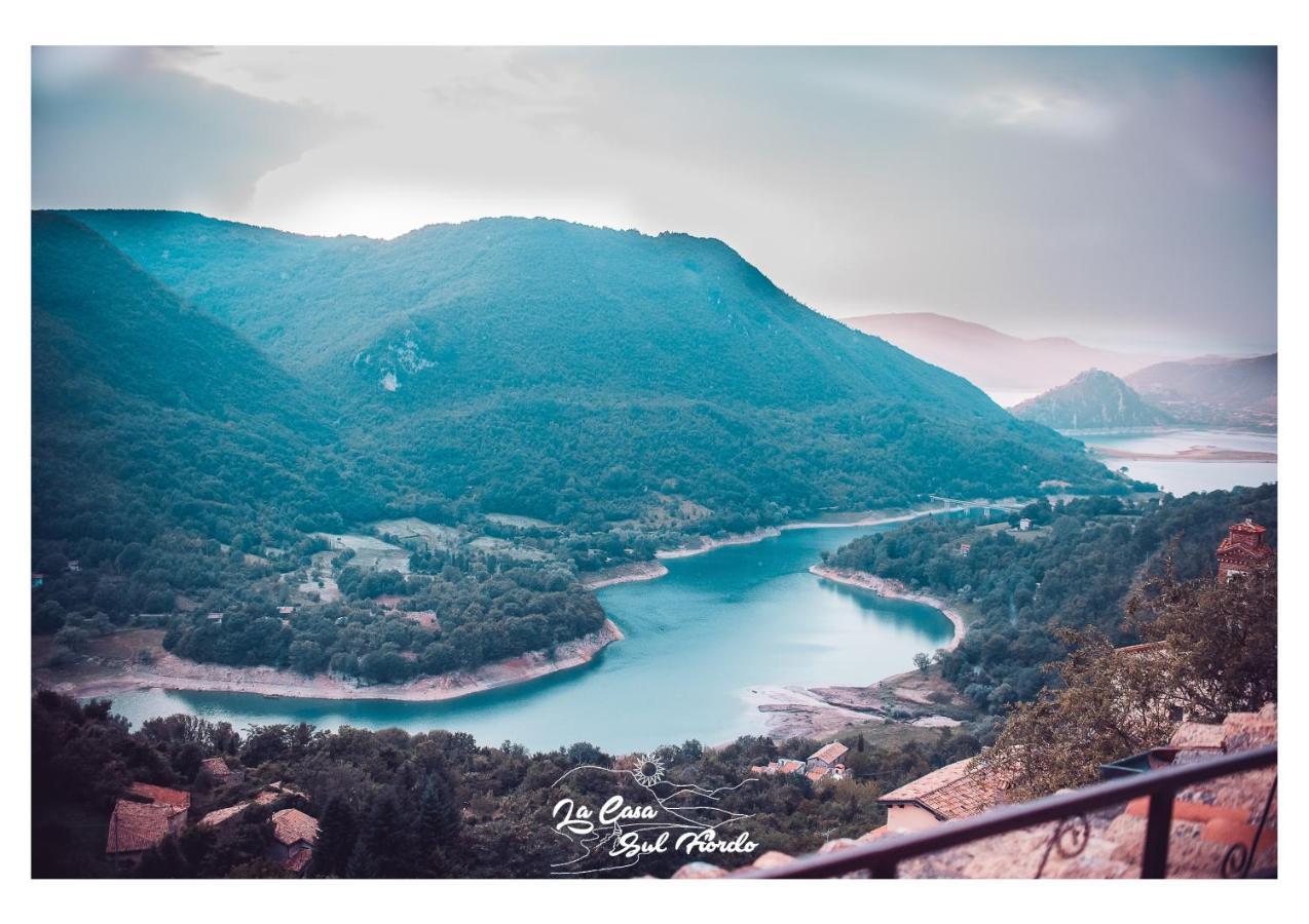 La Casa Sul Fiordo Lago Turano Paganico Sabino Exterior foto